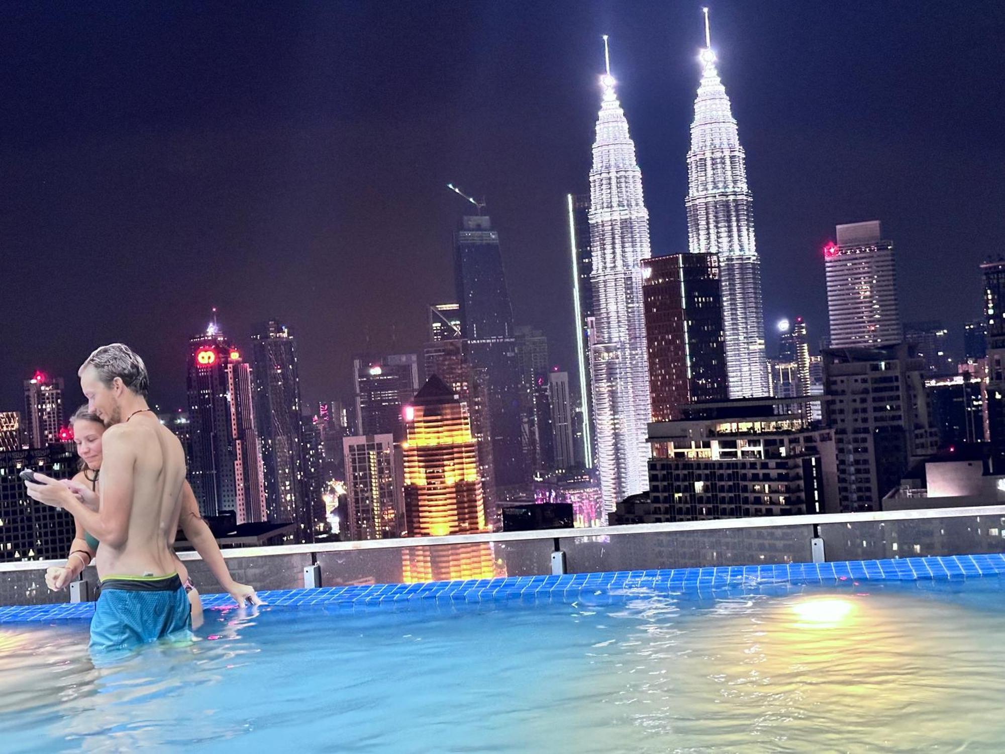 Appartement The Luxe Infinitum Klcc By Sahara à Kuala Lumpur Extérieur photo